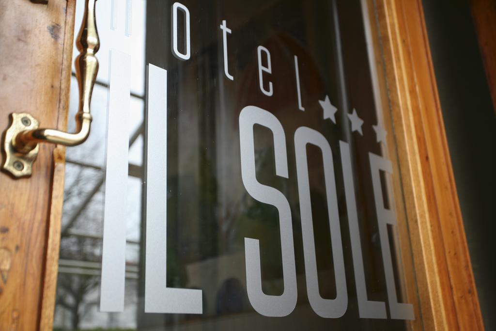 אמפולי Hotel Il Sole מראה חיצוני תמונה