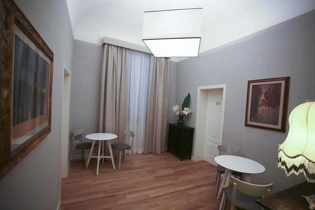 אמפולי Hotel Il Sole מראה חיצוני תמונה