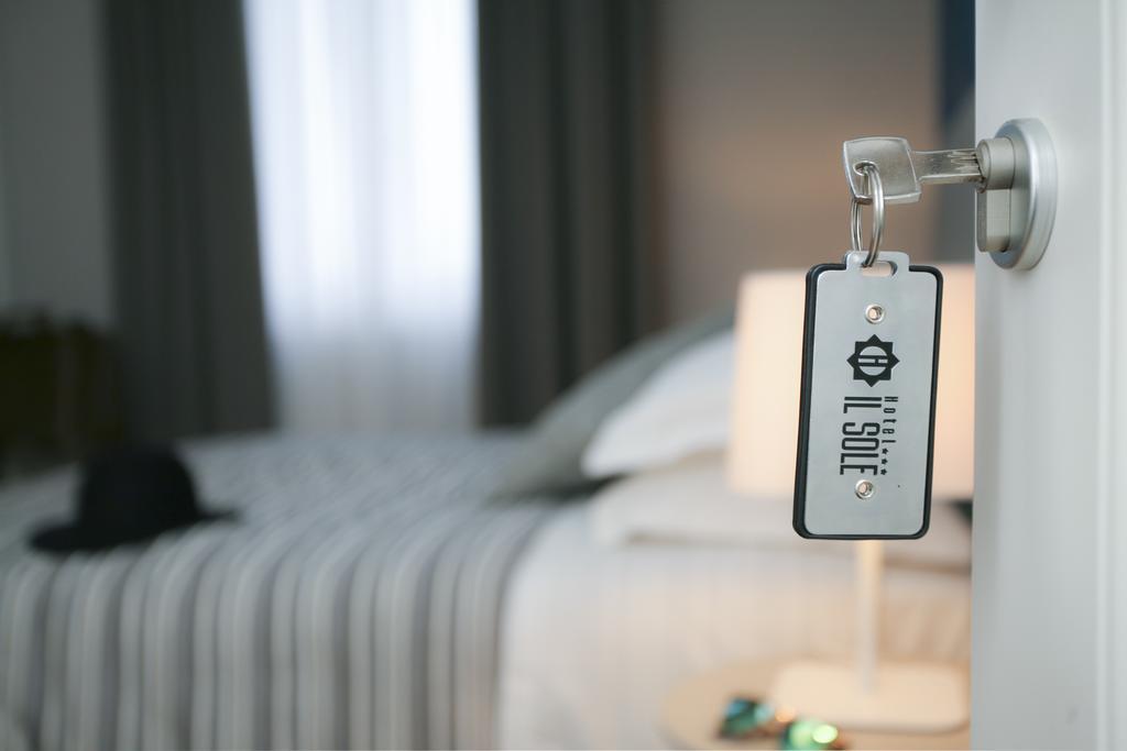 אמפולי Hotel Il Sole חדר תמונה