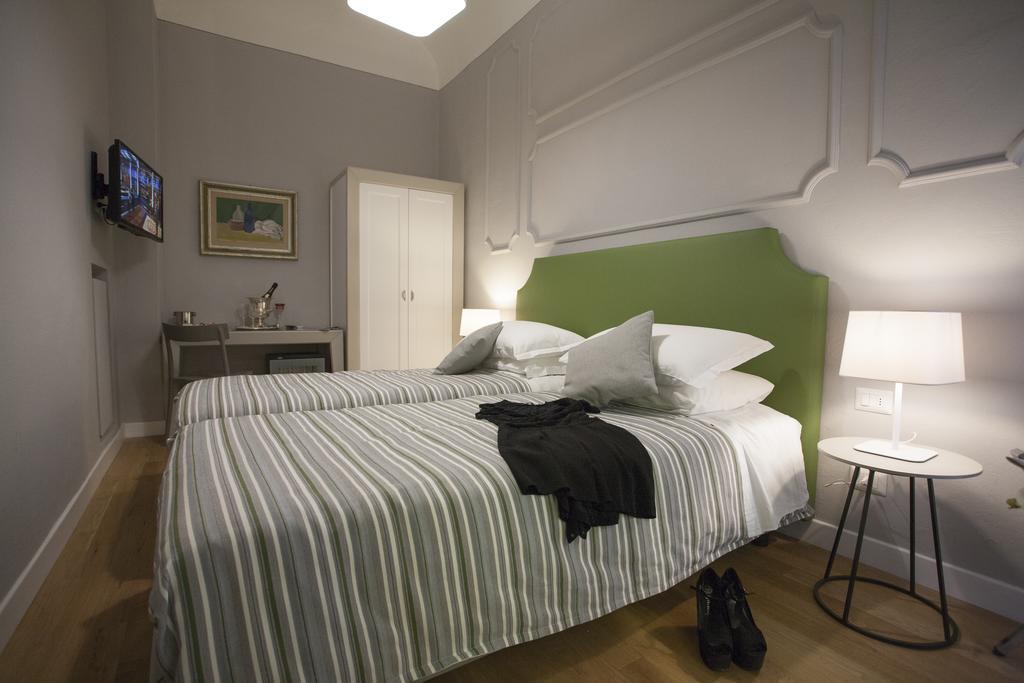 אמפולי Hotel Il Sole חדר תמונה