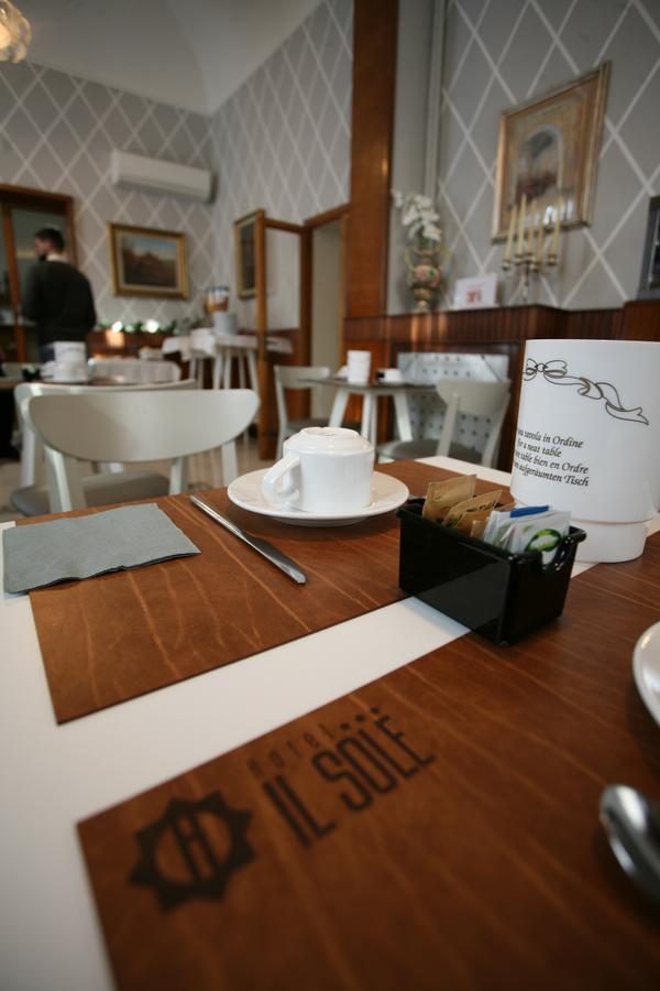 אמפולי Hotel Il Sole מראה חיצוני תמונה