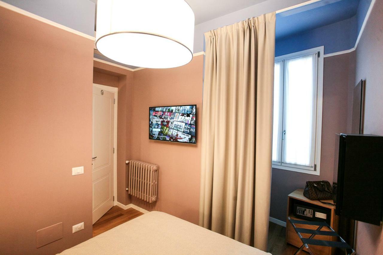 אמפולי Hotel Il Sole מראה חיצוני תמונה